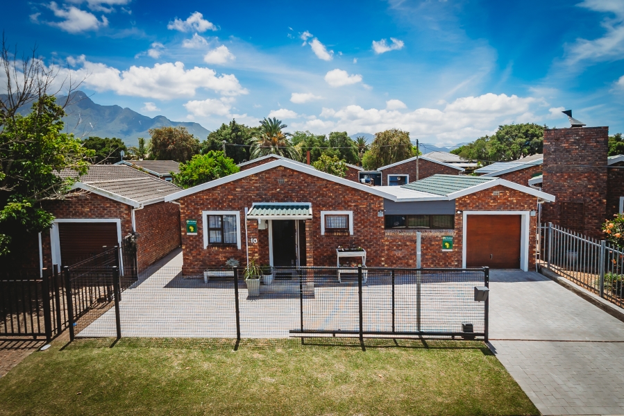 2 Bedroom Property for Sale in George South Western Cape